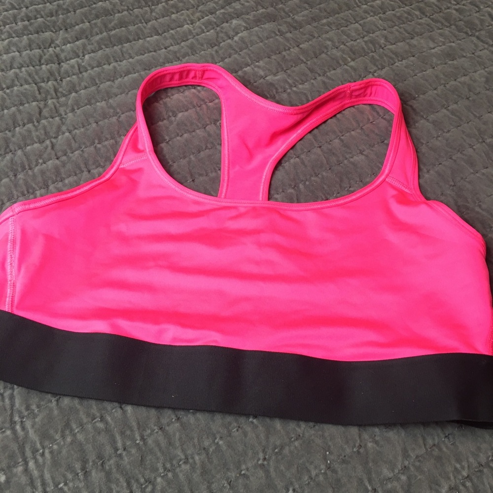Victoria’s Secret sports bra NWOT